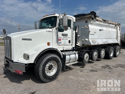 2012 Kenworth T800 12x4 Camion-benne à cinq essieux