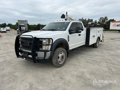 2018 Ford F-550 4x4 Extended Cab Service Truck