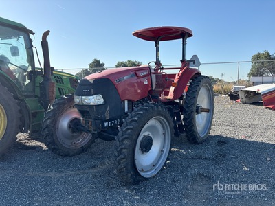 2017 Case IH Farmall 140A جرار ذو دفع رباعي (Inoperable)