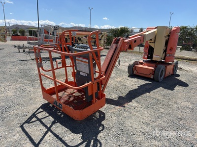 2011 JLG E300AJP 2WD Electric Nacelle articulée