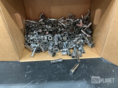 (922) Assorted Sockets
