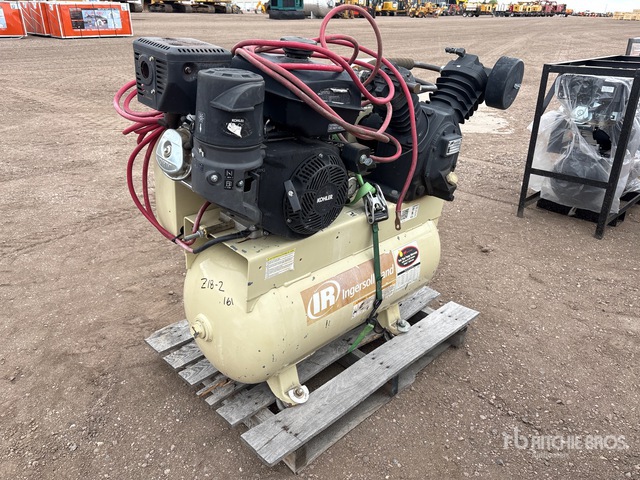 Ingersoll Rand 2475 24 cfm 30 gal Air Compressor