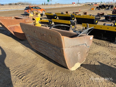 CWS 72 in Q/C Twist Excavator Bucket - Fits 300 Series