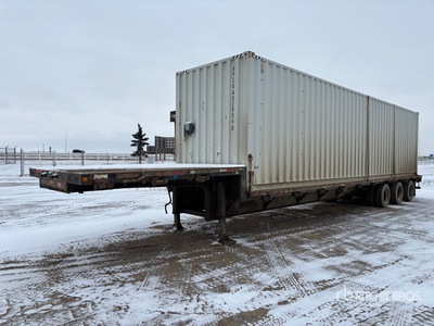 2009 Fontaine 53 ft Tri/A Tool Crib Przyczepa z pokładem schodkowym