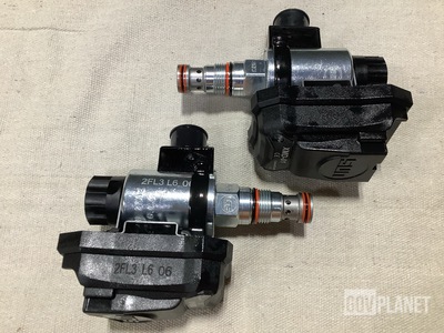 (2) Sun Hydraulics 58700001 Powered Valves