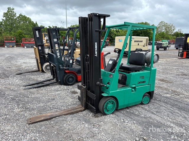 Mitsubishi FGC15 Pneumatic Tire Forklift