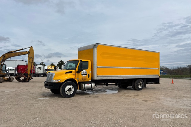 2020 International MV607 4x2 Van Truck