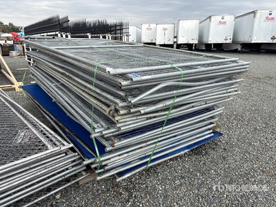 Quantity of 12 ft x 6 ft Fencing