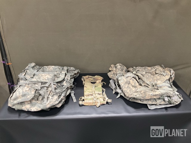 (43) Hydration Carriers & (18) Large Field Pack Sets