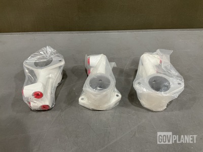 (3) International Precision 372684-3 Nose LANDI Manifolds