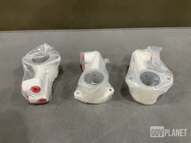 (3) International Precision 372684-3 Nose LANDI Manifolds