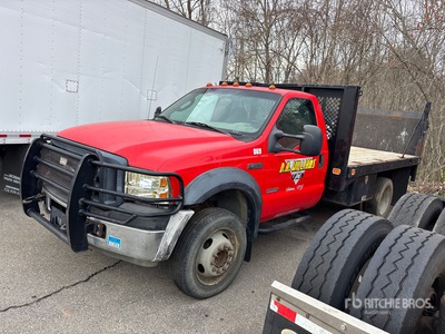 2007 Ford F-550 XL 4x2 Flatbed Truck (Inoperable)
