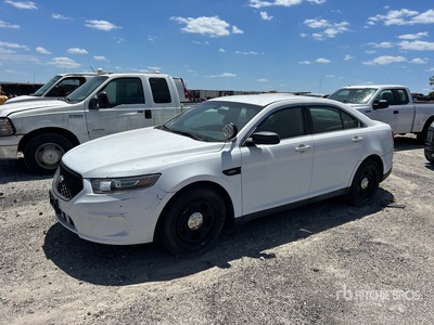 2017 Ford Taurus 自動車