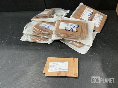 (1,828) 6692958-1 Shoulder Screws