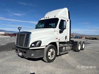 2016 Freightliner Cascadia 125 6x4 T/A Dagcabine Trekker