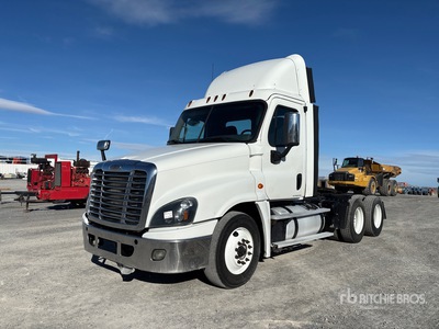 2017 Freightliner Cascadia 125 6x4 T/A Dagcabine Trekker