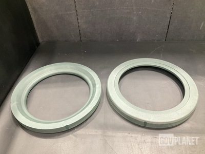 (2) HD Aero Support 505-4390776PC3 Ball Outboard Seals