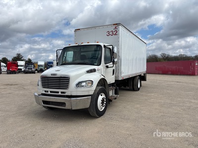 2013 Freightliner M2 4x2 Furgonetka