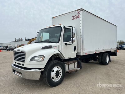 2013 Freightliner M2 4x2 Moving Van Truck