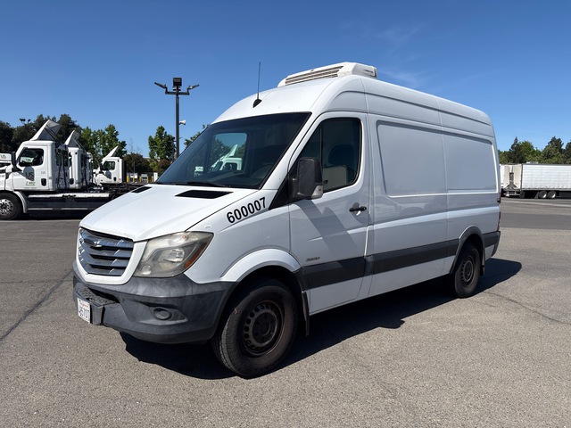 2014 Freightliner Sprinter 2500 4x2 Refrigerated Cargo Van