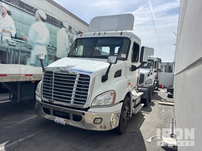 2015 Freightliner CA113 6x4 T/A Day Cab Truck Tractor