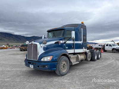 2016 Kenworth T600 8x4 Tri/A Sleeper Truck Tractor