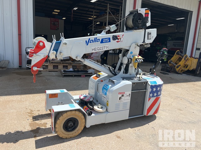 2020 Valla 25EL 1870 lb Pick-and-Carry Crane