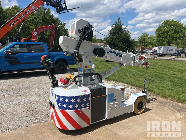 2022 Valla 25EL 1870 lb Pick-and-Carry Crane