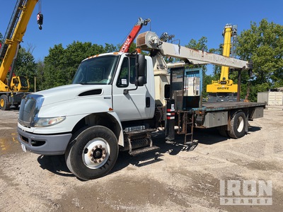 National 400B 20000 lb Straight Boom on 2010 International 4400 4x2 Boom Truck