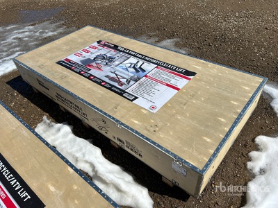 StanForge 1500PML Hydraulic 1500 Lb Motorcycle Lift (Unused)