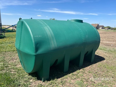 Enduraplas 2500 gal Water Tank