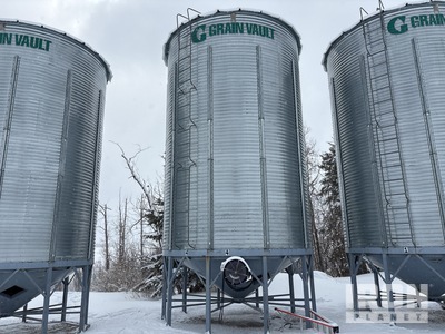 Grain Vault +/- 4000 bu 6 Ring Hopper Trémie à grains
