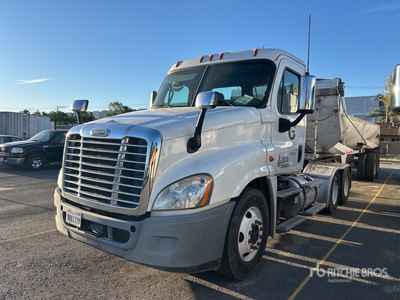 2016 Freightliner Cascadia 125 6x4 Ciągnik siodłowy T/A z kabiną dzienną