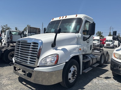 2018 Freightliner Cascadia 125 6x4 T/A Day Cab Truck Tractor