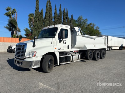 2017 Freightliner Cascadia 125 8x4 Tri/A-kiepwagen