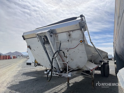 1980 Trailmobile 28 ft T/A Remolque banera