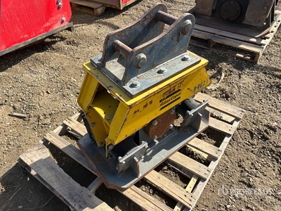 2012 Atlas Copco 18 in Hydraulic Plate Compactor Attachment