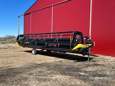 2013 Honey Bee SP30 30 ft Draper Combine Header