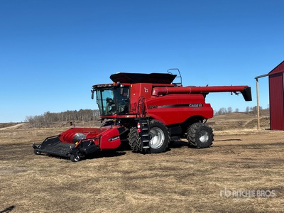 2015 Case IH 8240 Combine Harvester