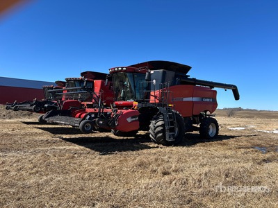 2004 Case IH 8010 Moissonneuse-batteuse