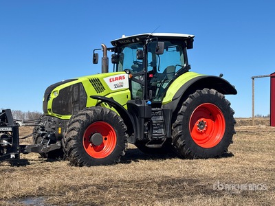 2015 Claas 810 Axion 4WD Tractor