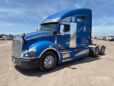 2015 Kenworth T680 6x4 Cabeza Tractora Cabina Dormitorio