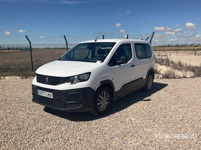 2021 Peugeot Rifter Fourgonnette de passagers