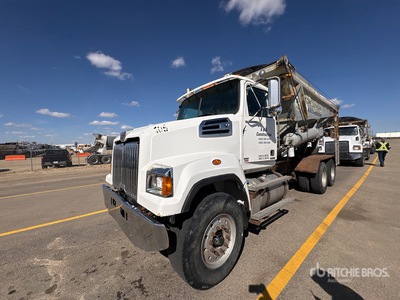 WK Dahms Ultra 16 Slinger on 2013 Western Star 4700SF 6x4 Steinverteilung-Lkw
