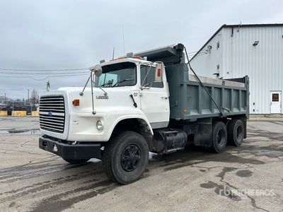 1988 Ford L9000 6x4 T/A Dump Truck