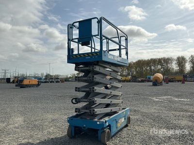 2015 Genie GS-4047 Electric Scissor Lift