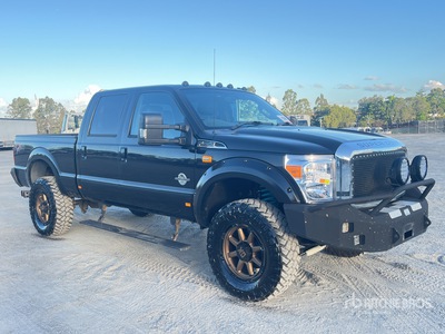 2015 Ford F-350 Lariat Super Duty 4x4 Dual Cab Pick-up