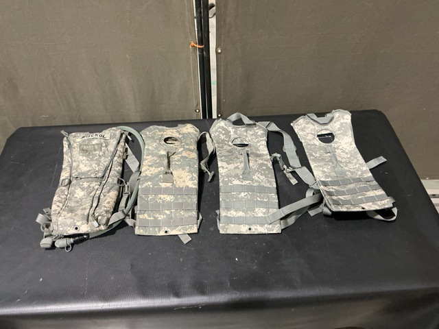(64) Hydration System Carriers