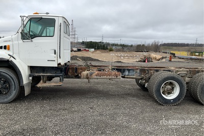 2001 Sterling M8500 Acterra 6x4 Kabina i podwozie