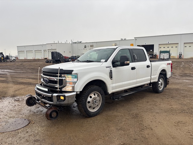 2020 Ford F-250 XLT 4x4 Crew Cab Pickup